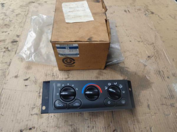 BOUTON DE CHAUFFAGE OPEL SINTRA 1996-1999 - Vue 1